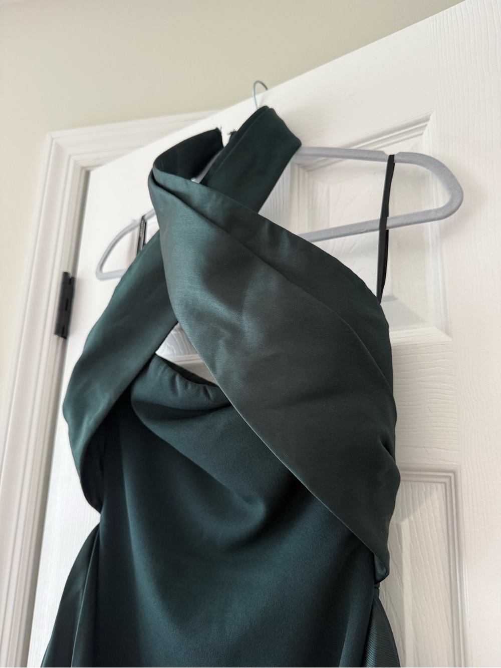 Solace London Rumi Halterneck Satin Twill Gown Emerald Green NEW with tags - Picture 3 of 11